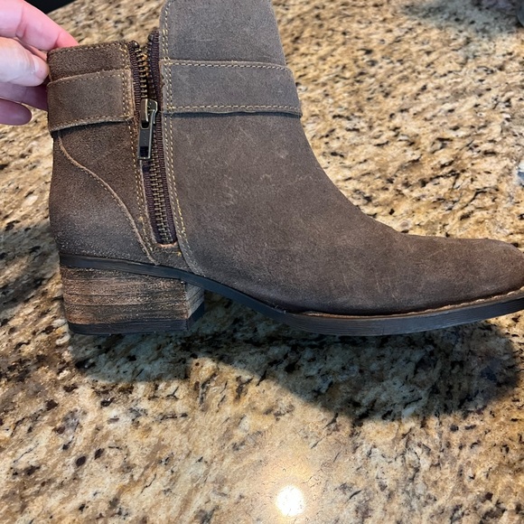 Cute womens ankle boots - Picture 4 of 7